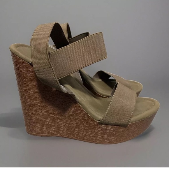 Steve Madden Stina Taupe Wedges Women’s Size 7.5 Great Cond. Brown/Gray Heel - Picture 1 of 8